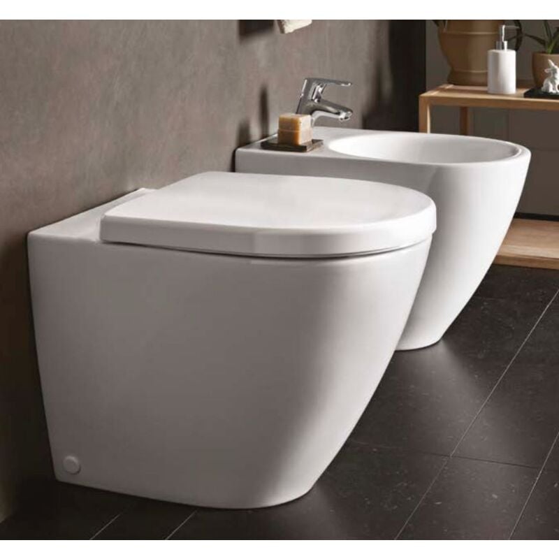 foto del prodotto sanitari bagno da appoggio geberit icon rimfree vaso sedile e bidet