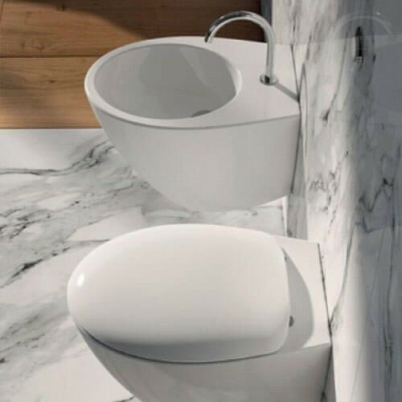 foto del prodotto sanitari bagno sospesi di design serie mascalzone vaso sedile e bidet