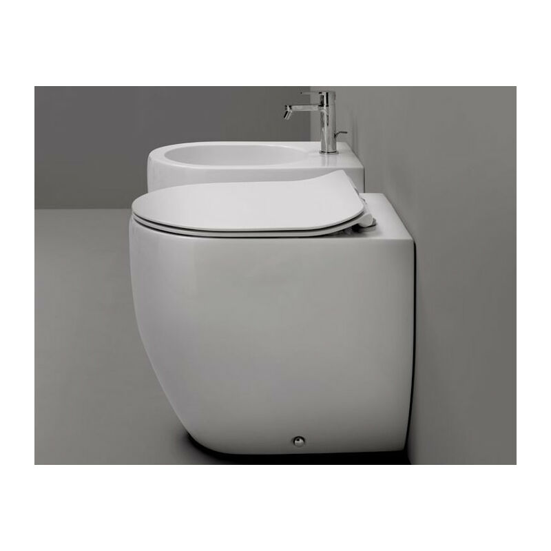 foto del prodotto sanitari flo mini filomuro salvaspazio cm. 48x36 con sedile