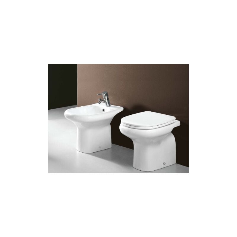 foto del prodotto sanitari scarico a muro orient rak ceramics wc, bidet, copriwater bianco