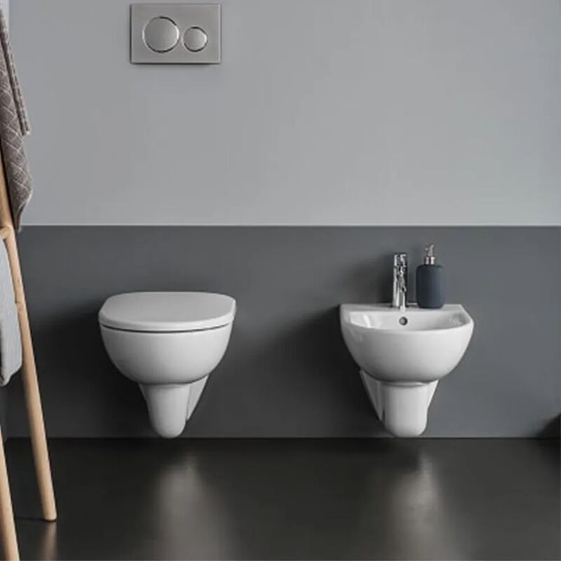 foto del prodotto sanitari sospesi geberit con brida e copriwater originale selnova
