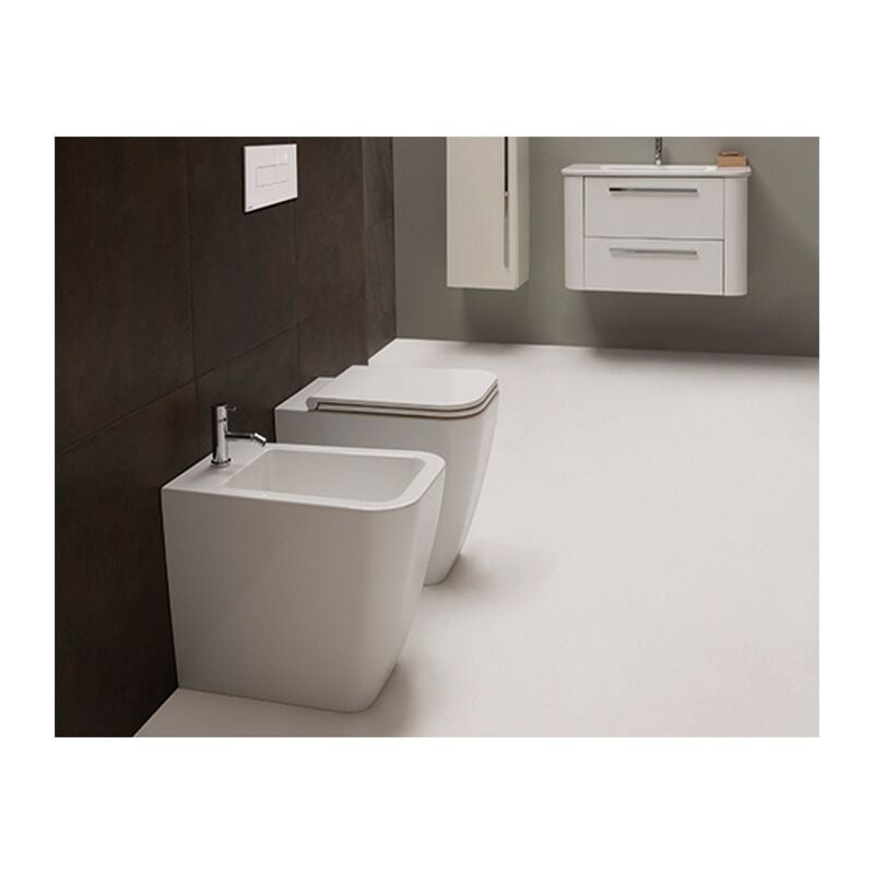 foto del prodotto sanitari stone filomuro scarico traslato cm. 56x36 con sedile