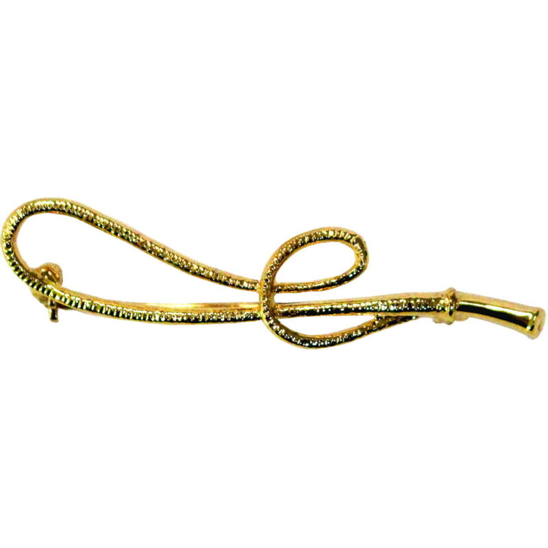 foto del prodotto sartore spilla plastron con frustino e finitura dorata
