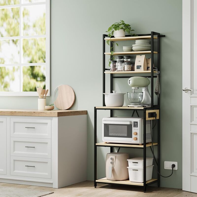 foto del prodotto scaffale da cucina con prese di corrente, scaffale da panetteria, portaoggetti a 6 ripiani con 6 ganci, per microonde, 60x40x167cm, rovere
