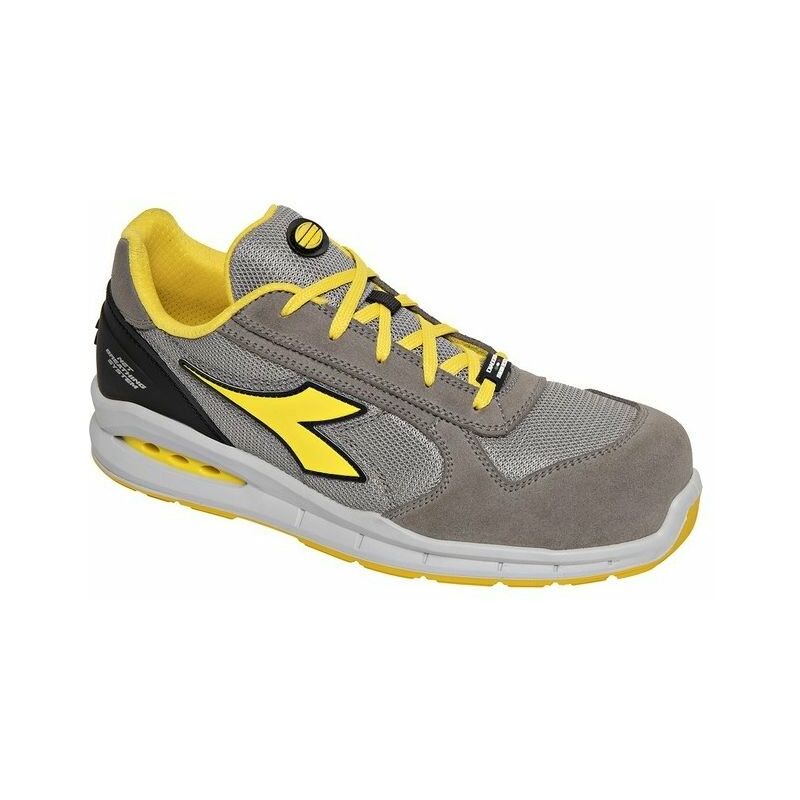 foto del prodotto scarpa bassa n.41 runnet airbox diadora
