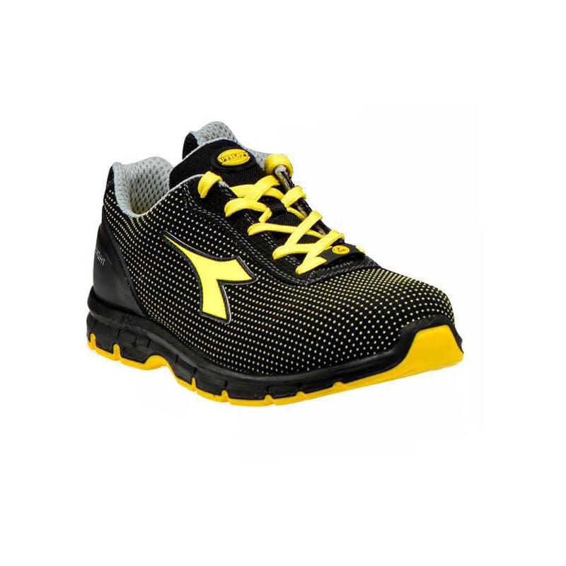 foto del prodotto scarpa da lavoro bassa run atom low s3 src esd numero 43 diadora