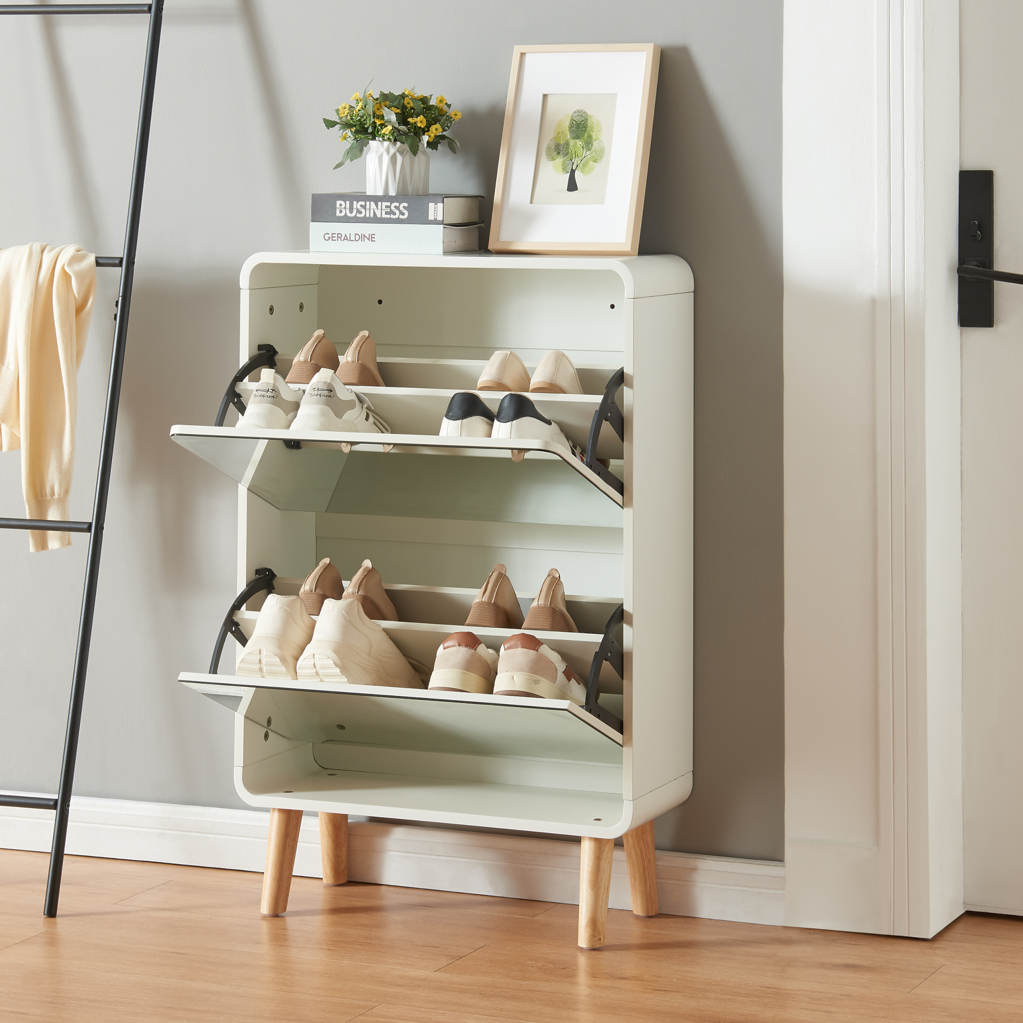 foto del prodotto scarpiera aure con ante a specchio e 2 contenitori ribaltabili 96 x 63 x 24 cm bianco en.casa 