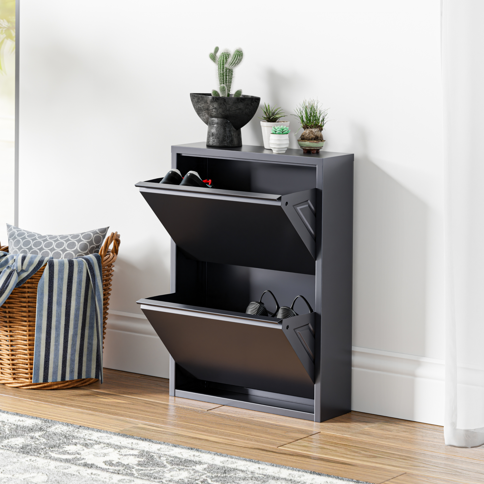 foto del prodotto scarpiera sokndal con 2 contenitori ribaltabili portascarpe in metallo grigio en.casa 