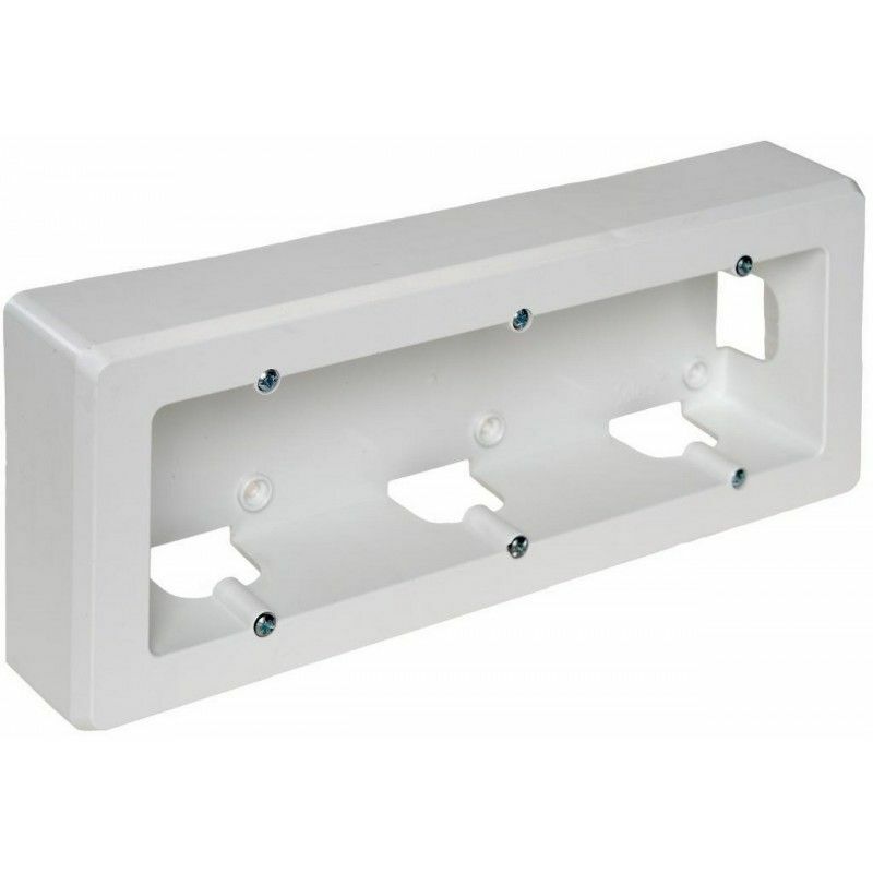 foto del prodotto scatola meccanismo da superficie per 3 elementi 235x96x43mm realizzata in abs bianco solera 93