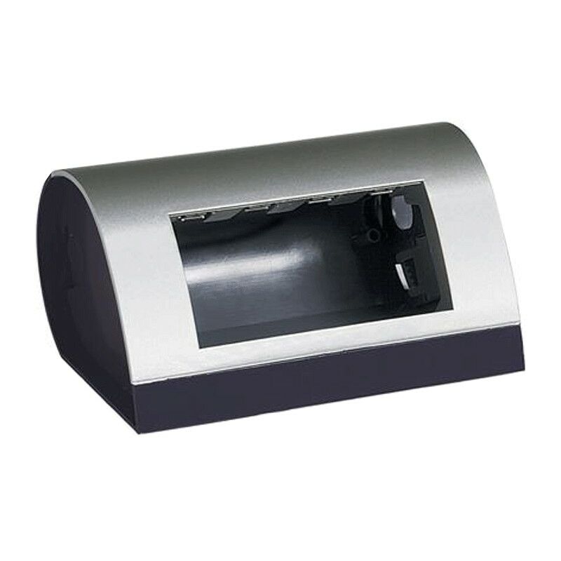 foto del prodotto scatola portafrutti da tavolo 4 posti per livinglight tech 150434 bticino
