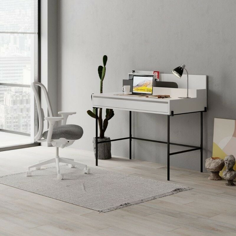 foto del prodotto scrivania in legno 60x110 cm colore bianco con dettagli antracite e gambe colore nero leila