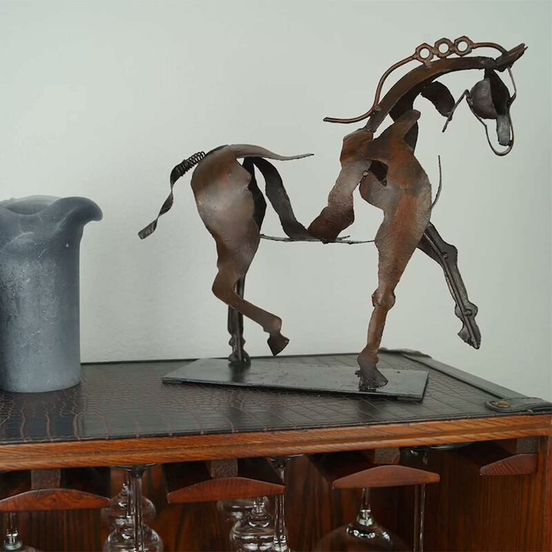 foto del prodotto scultura di cavallo regalo per cavaliere scultura di cavallo in metallo decorazioni per la casa cavallo di campagna accento decorativo vintage da