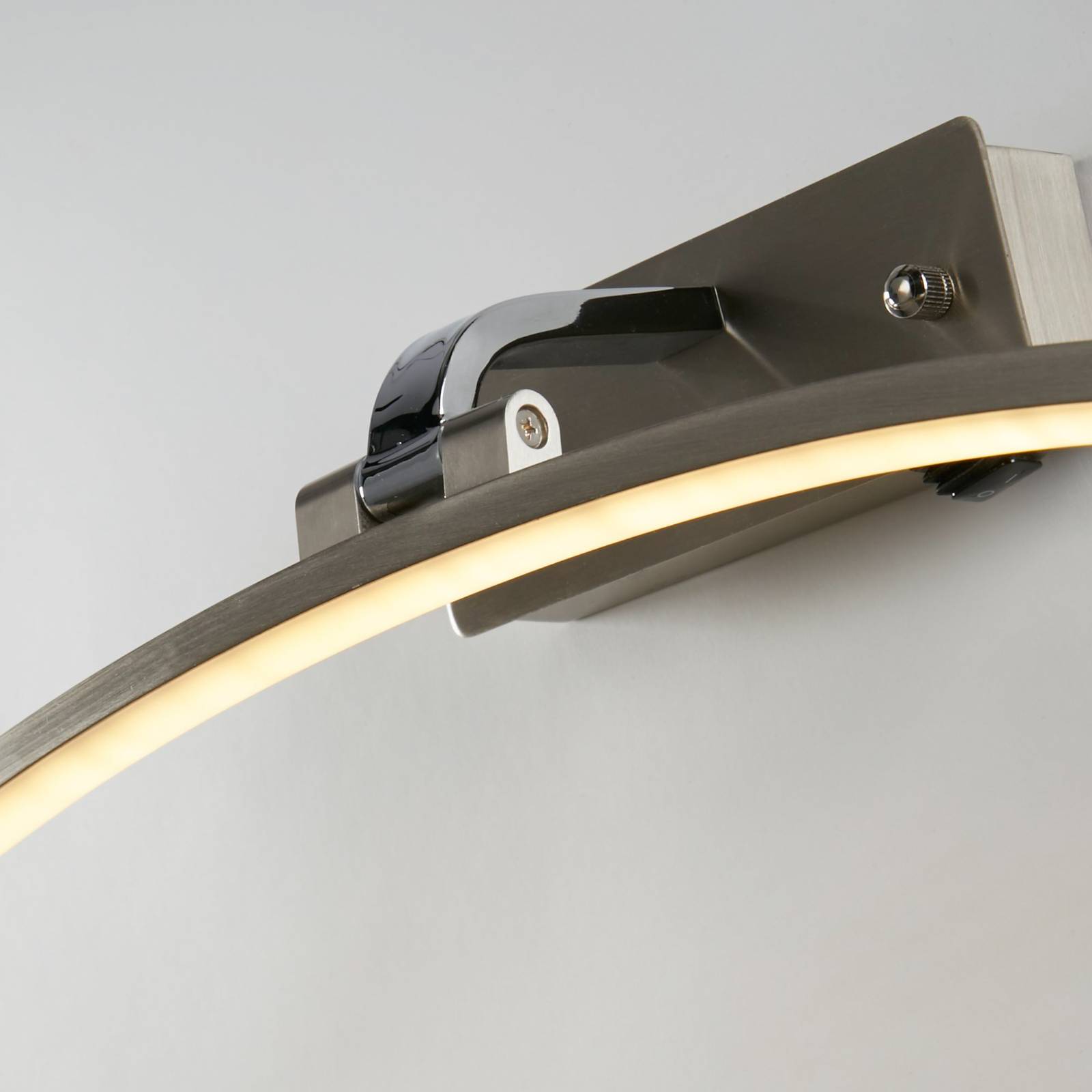 foto del prodotto searchlight applique a led santorini, larghezza 40 cm, cromo, inclinabile