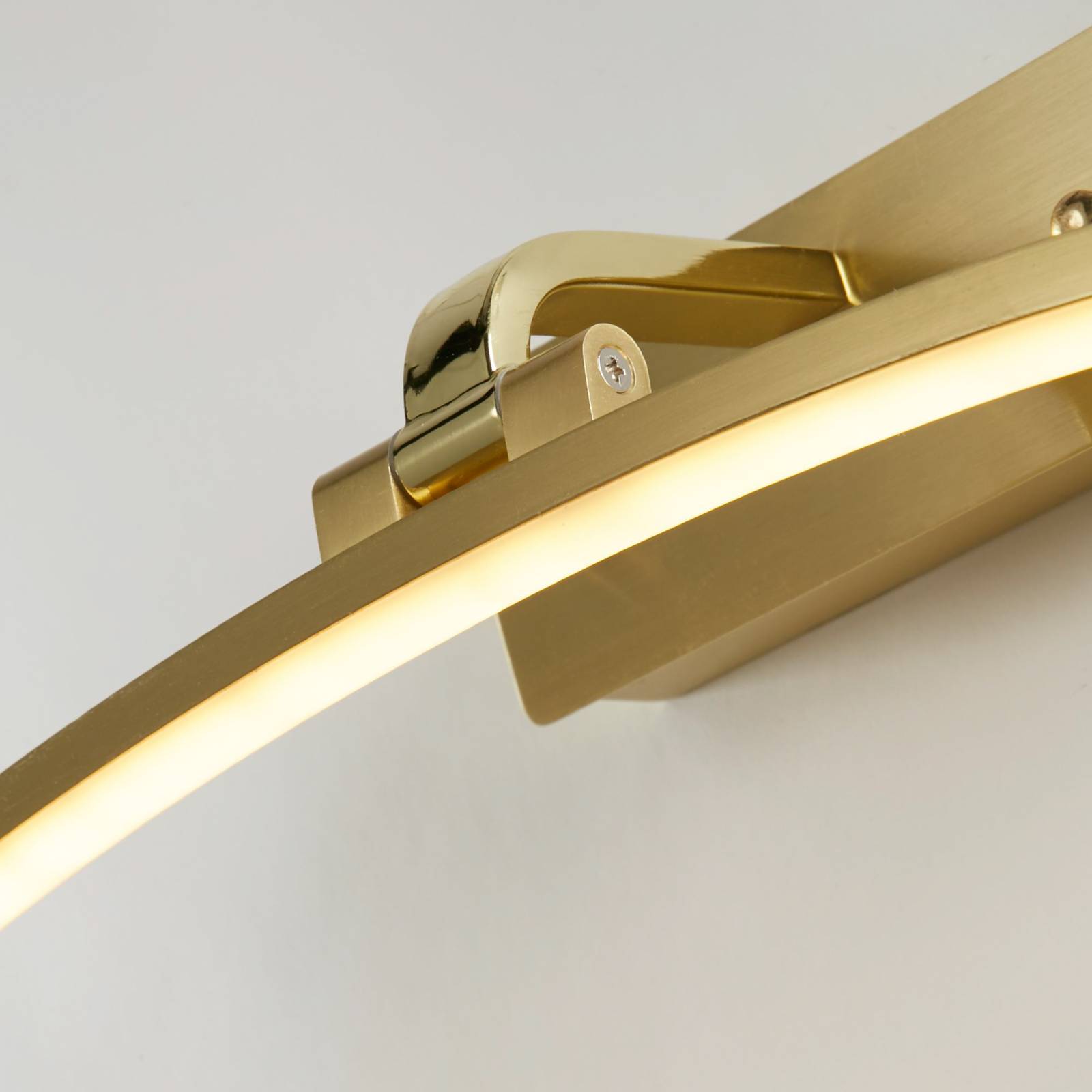 foto del prodotto searchlight applique a led santorini, larghezza 40 cm, ottone, inclinabile