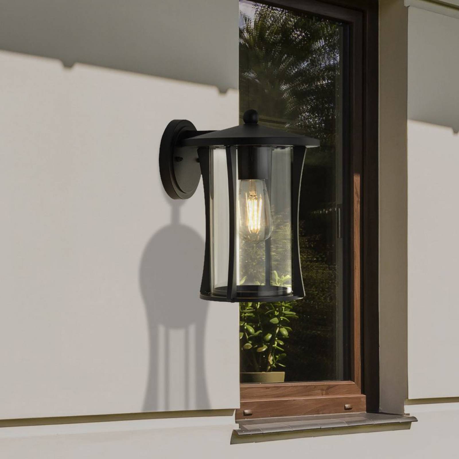 foto del prodotto searchlight applique da esterno pagoda, ip44, nero, metallo, e27