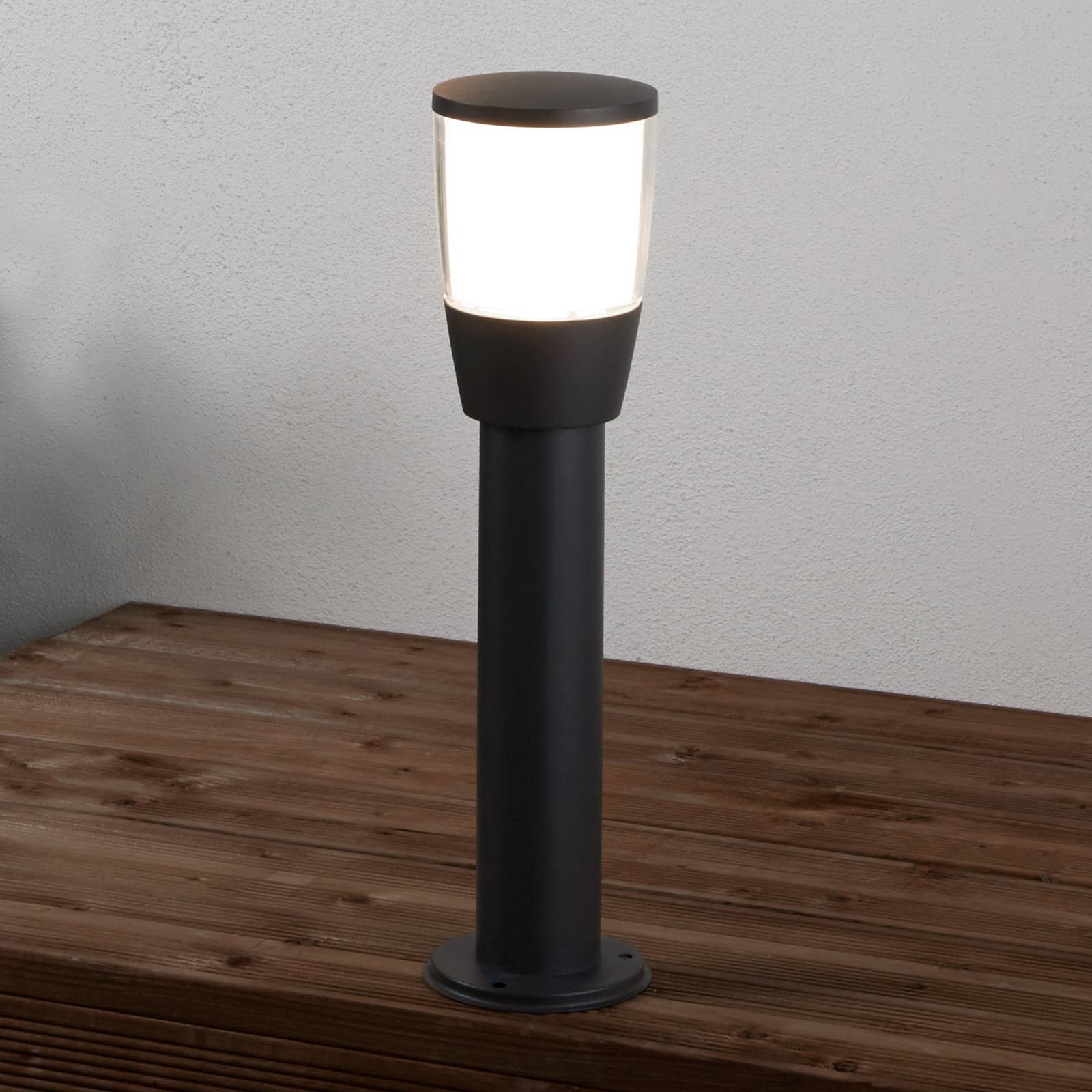 foto del prodotto searchlight lampioncino tucson in alluminio pressofuso