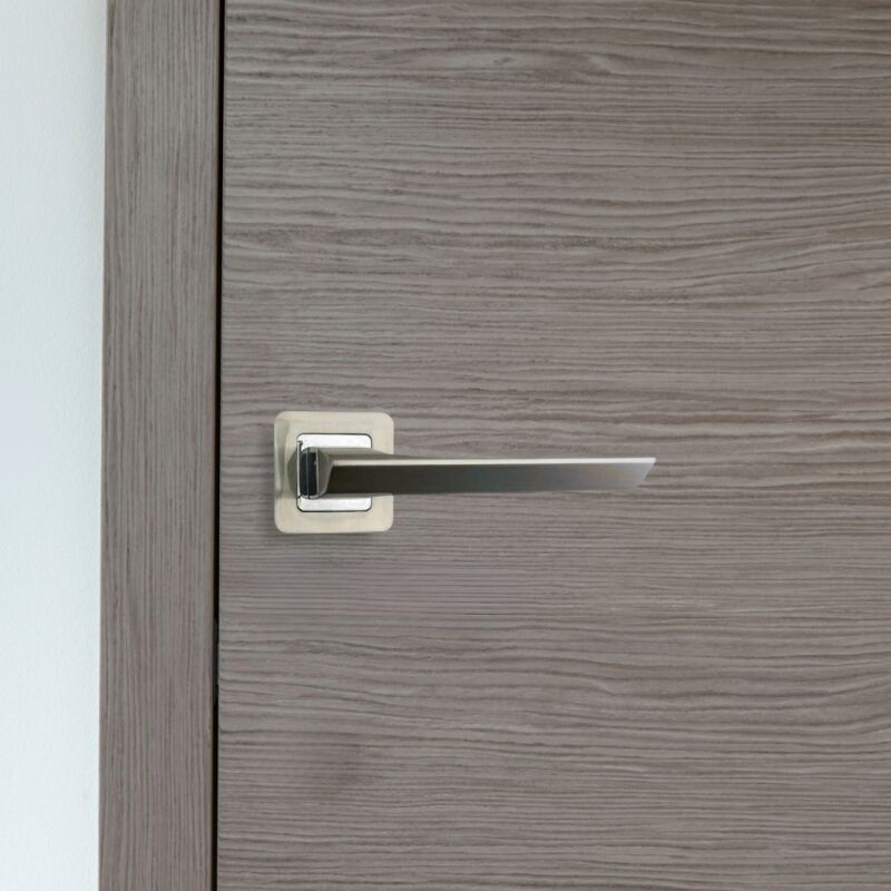 foto del prodotto secury t poign es de porte sur rosace chrom es satin es mod le morgan