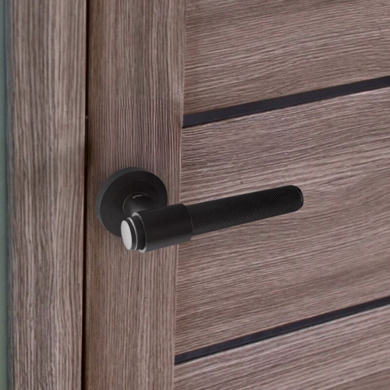 foto del prodotto secury t poign es de porte sur rosace ronde noir mat industriel mod le ema