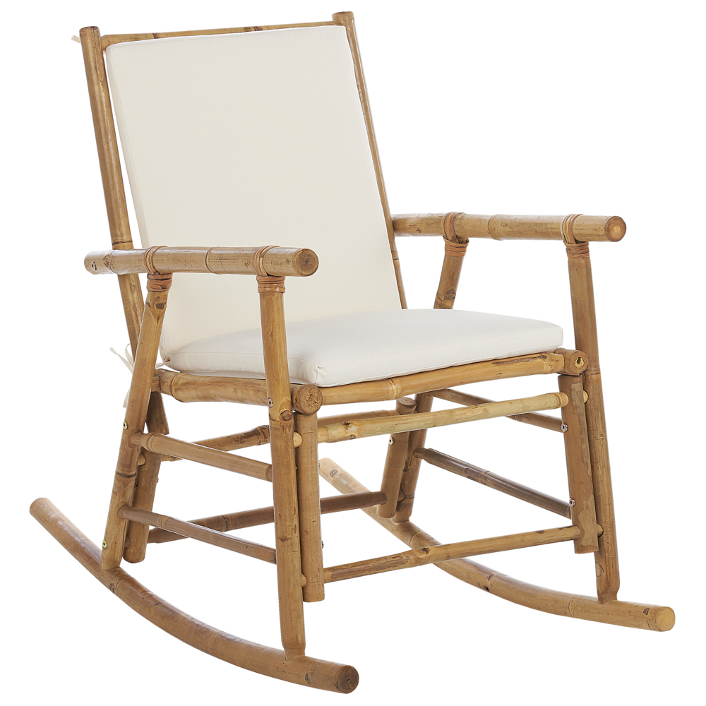 foto del prodotto sedia a dondolo da giardino bambù legno chiaro cuscini bianchi boho