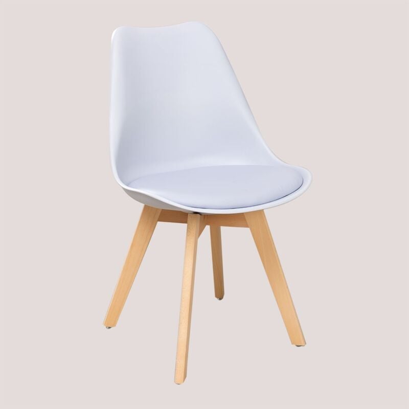 foto del prodotto sedia da pranzo in polipropilene e legno di faggio nordic sklum