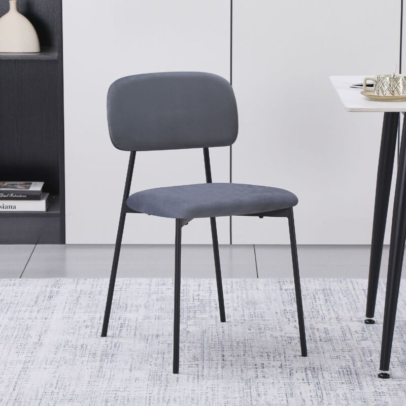 foto del prodotto sedia rivestita in vellutino colore grigio e gambe nere in metallo 44x49x78h cm segik