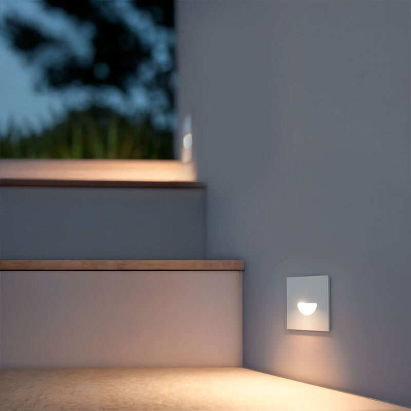foto del prodotto segnapasso da esterno led 2w da incasso a parete quadrato bianco guell bianco caldo 2700k