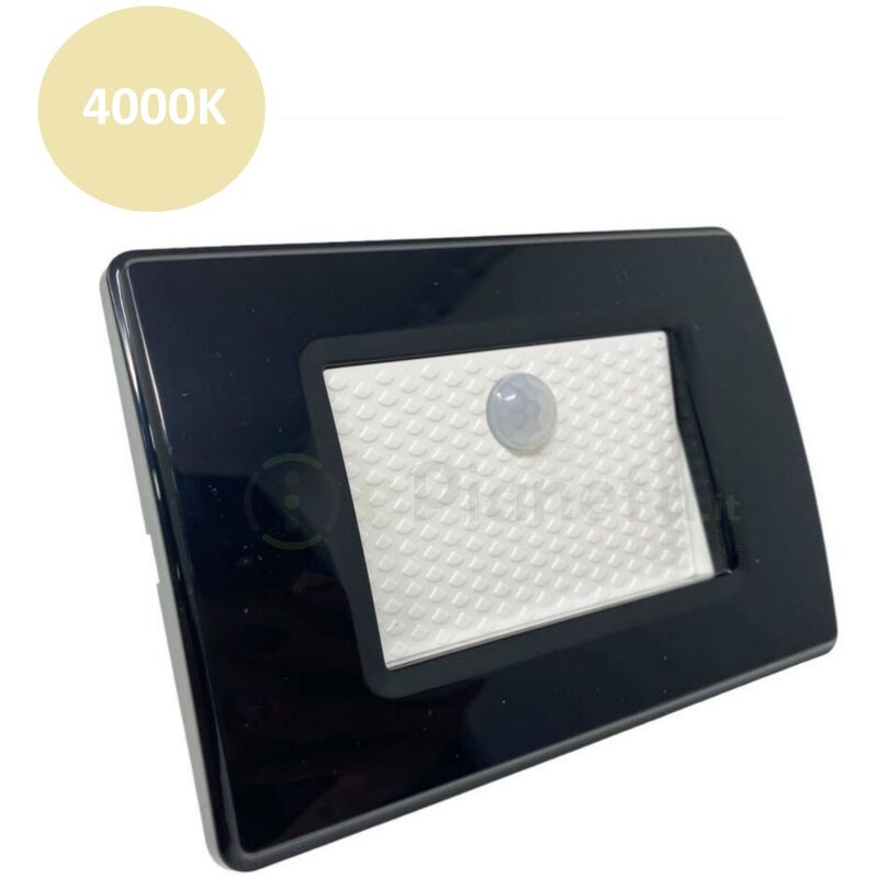 foto del prodotto segnapasso led con sensore di movimento per scatola 503 da incasso a parete luce notturna con placca nero naturale