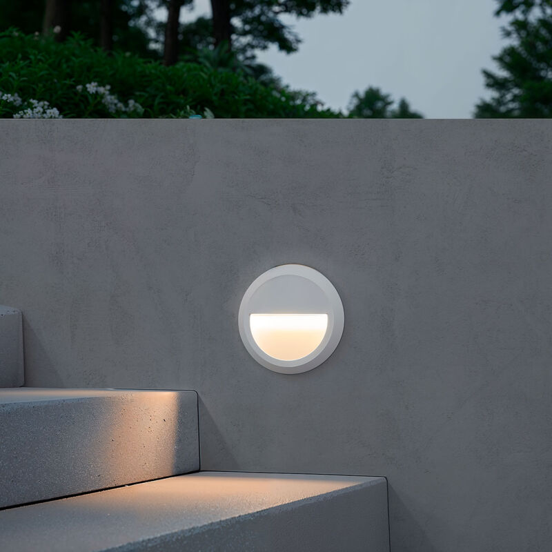 foto del prodotto segnapasso led per esterno da superficie parete circolare bianco edulis 2700k bianco caldo