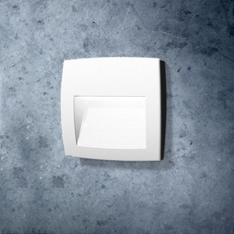 foto del prodotto segnapasso led r7s cct 3.5w ip55 lorenza 150 fumagalli bianco