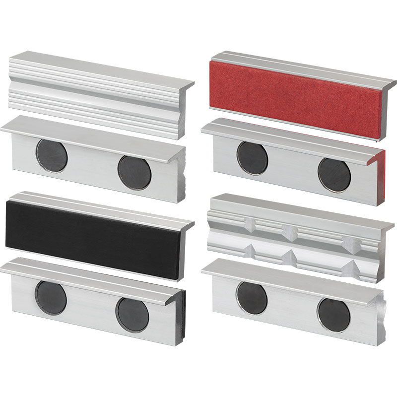 foto del prodotto set 8 pz copriganasce magnetiche in alluminio x morsa 150 mm fervi 0520 150s