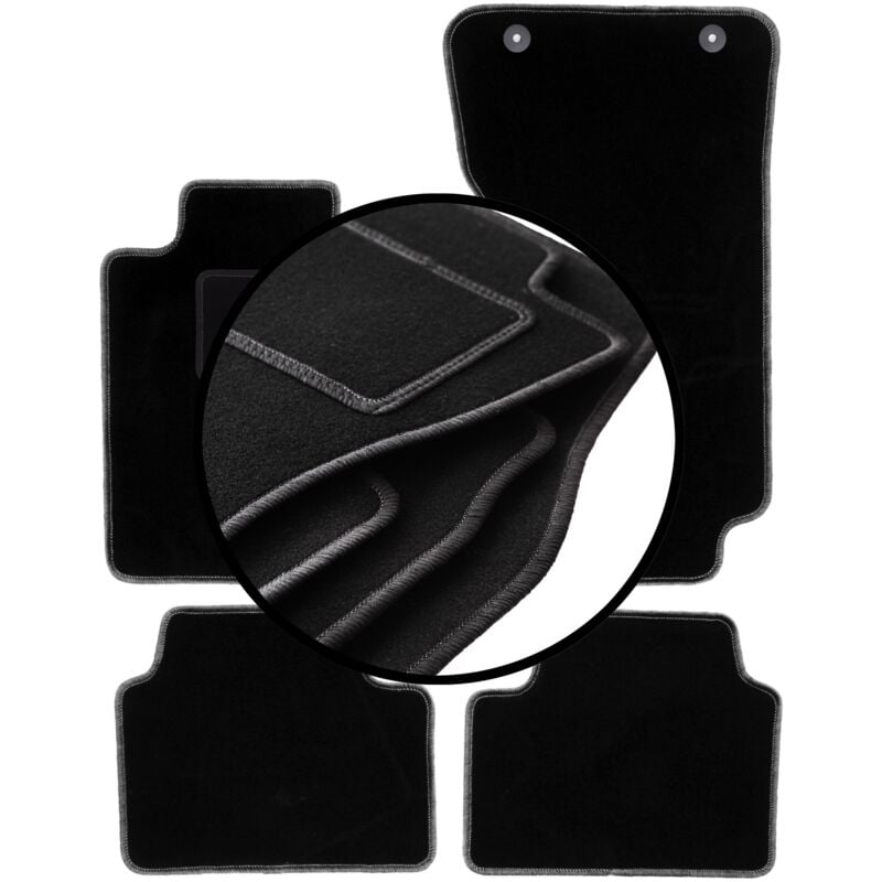 foto del prodotto set completo di tappetini in velluto per alfa romeo giulia 4x4 4wd berlina 2016 