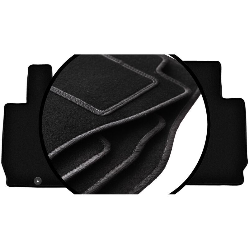 foto del prodotto set completo di tappetini in velluto per camion iveco stralis 2003 2019 