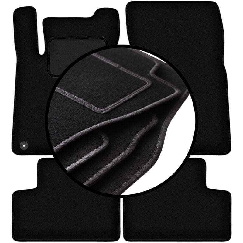 foto del prodotto set completo di tappetini in velluto per mercedes cla ii c118 berlina 2019 