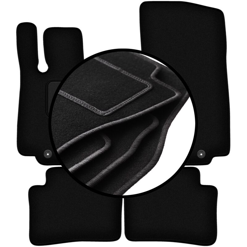 foto del prodotto set completo di tappetini in velluto per mercedes classe c w206 berlina, station wagon 2021 