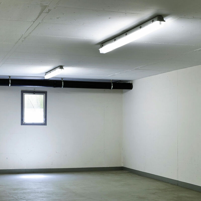 foto del prodotto set di 2 lampade a led per vasche da soffitto, magazzini, corridoi, scantinati, illuminazione di tubi per ambienti umidi