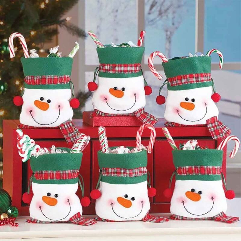 foto del prodotto set di 2 pochette decorative omino di neve per regali di natale