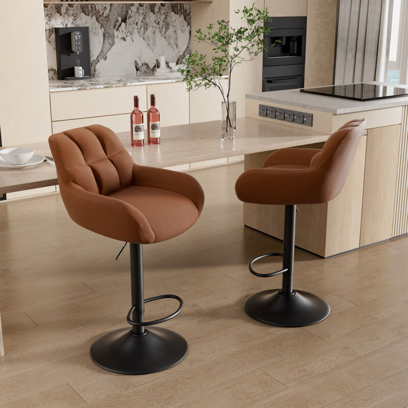 foto del prodotto set di 2 sgabelli da bar, sedia da bar con schienale e braccioli, sgabello ergonomico con poggiapiedi, sgabello imbottito in tessuto, marrone