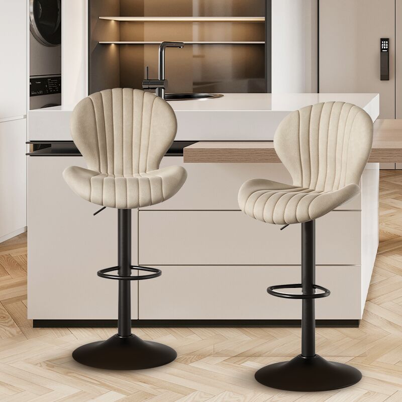 foto del prodotto set di 2 sgabelli da bar, sedie da bar in ecopelle, sedie da cucina con schienale e poggiapiedi, seggioloni, beige