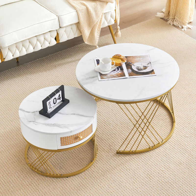foto del prodotto set di 2 tavolini da caff rotondi bianchi con piano in marmo e cassetti con frontali in rattan di plastica e dettagli dorati