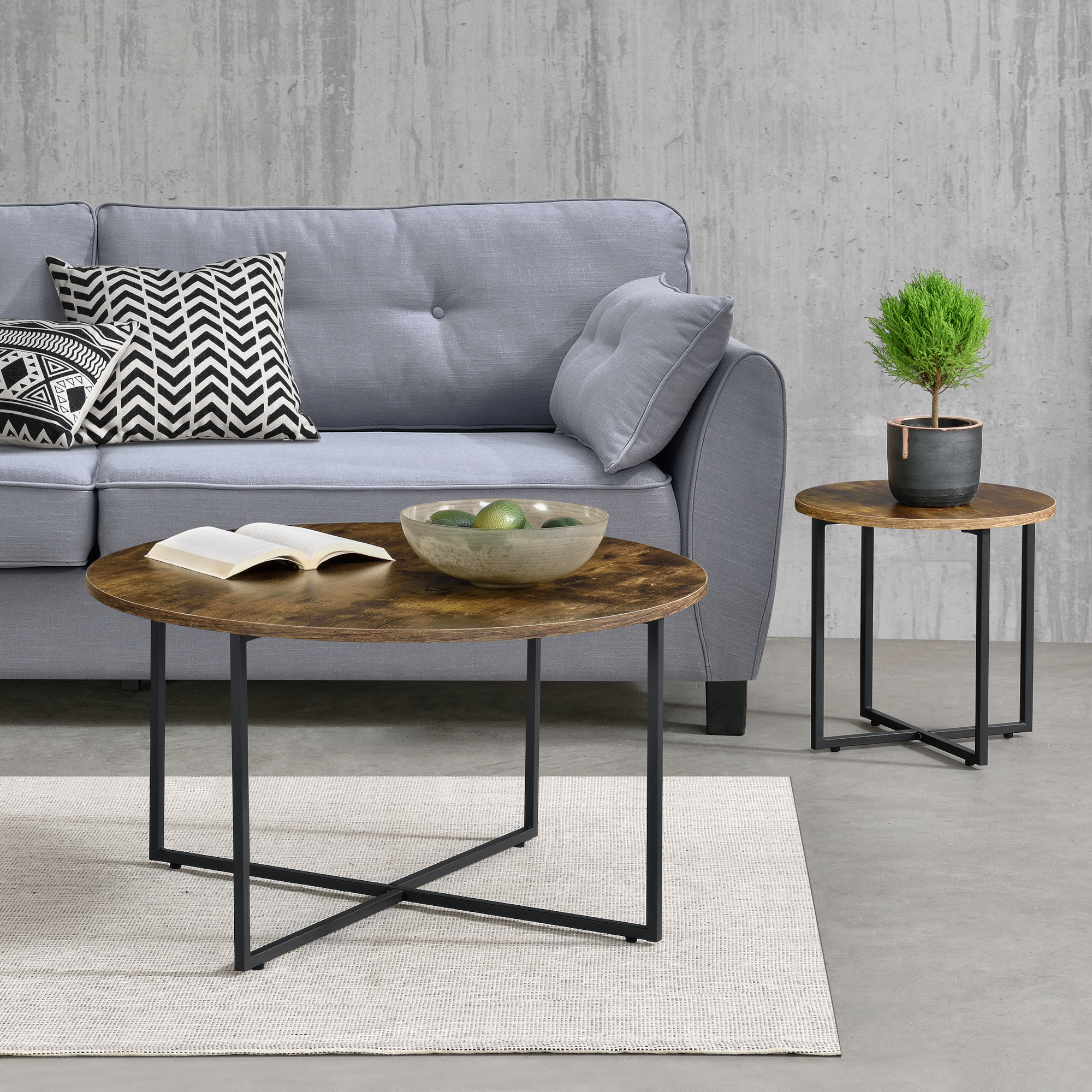 foto del prodotto set di 2 tavolini h rjedalen con gambe a croce e piano tondo - color legno scuro en.casa