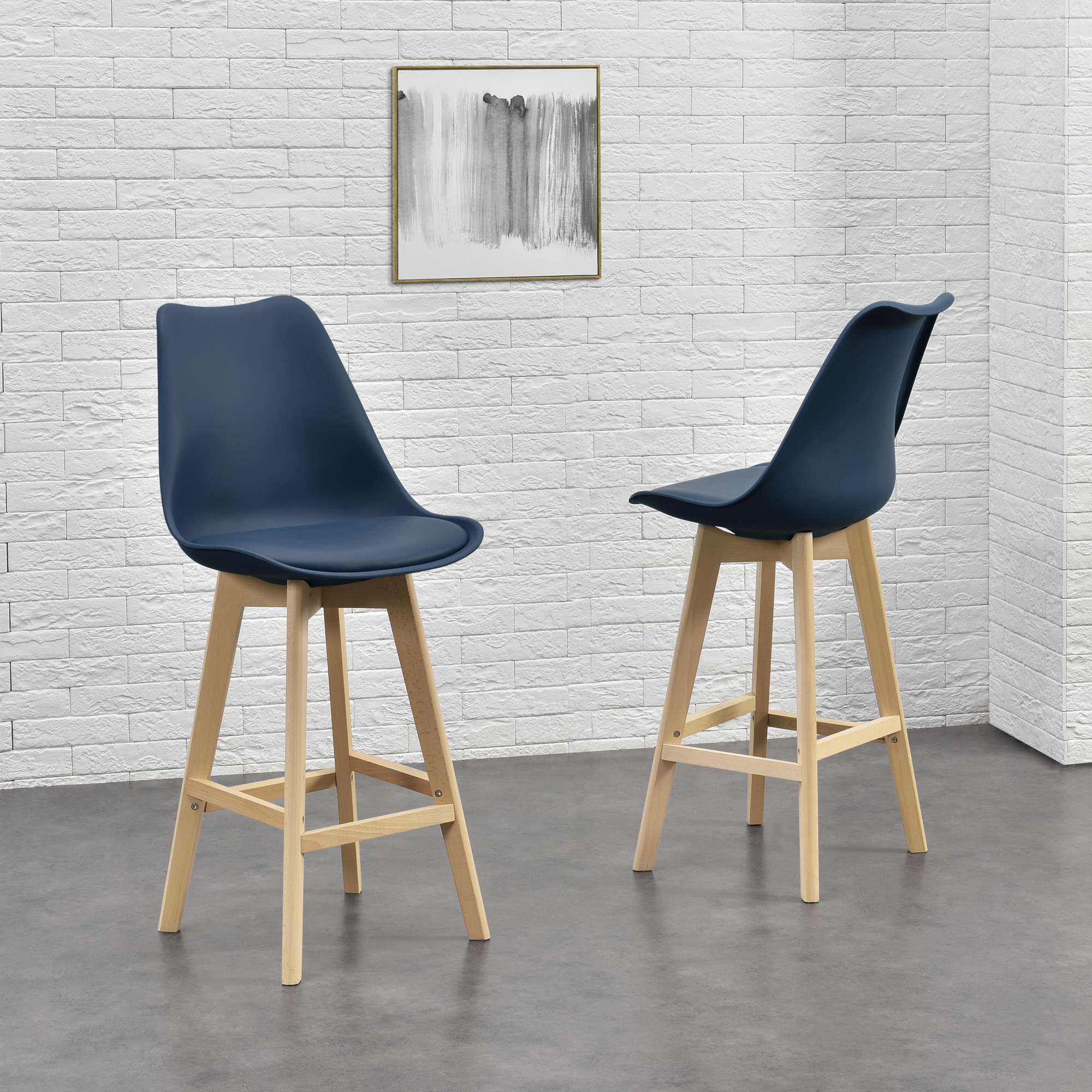 foto del prodotto set lublin di 2 sgabelli da bar con seduta imbottita e gambe in faggio blu en.casa 