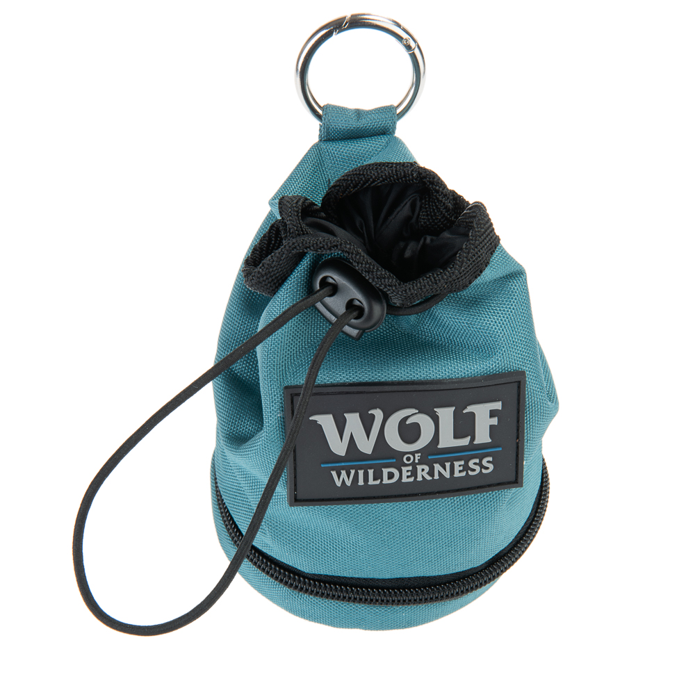 foto del prodotto set prova snack premium liofilizzati wolf of wilderness raw borsa portasnack