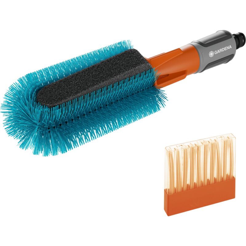 foto del prodotto set spazzola bike cleansystem, per la pulizia di biciclette, collegabile al tubo da giardino, con bastoncini shampoo 18865 20 gardena