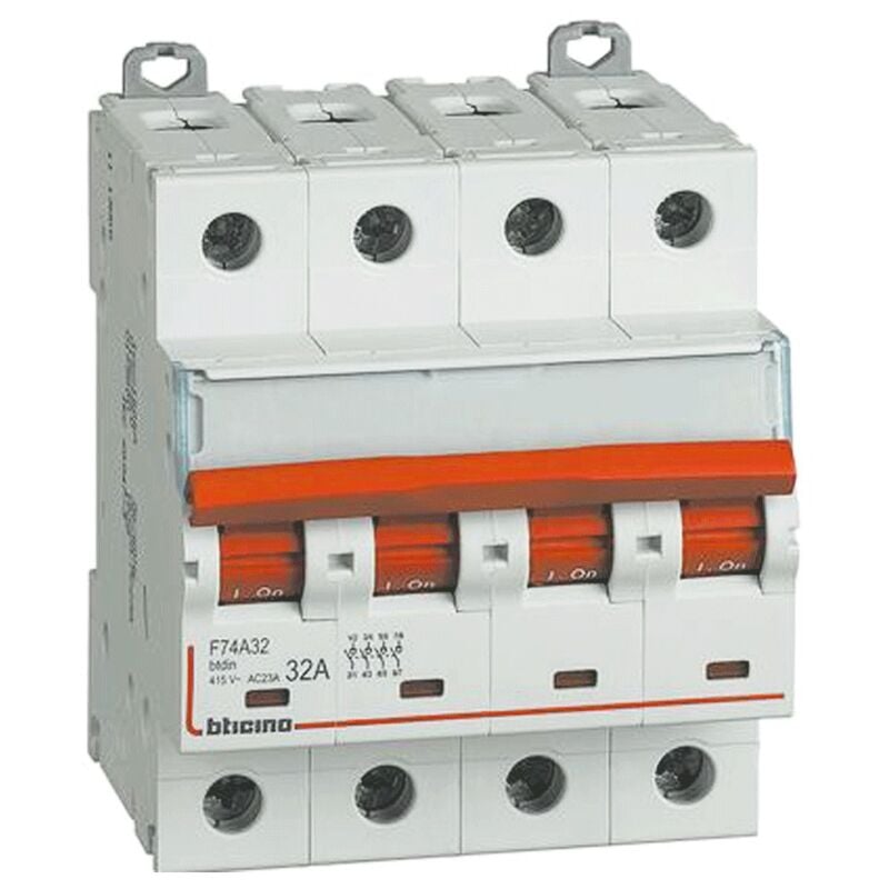 foto del prodotto sezionatore accessoriabile 4p 32a 4 moduli f74a32 bticino