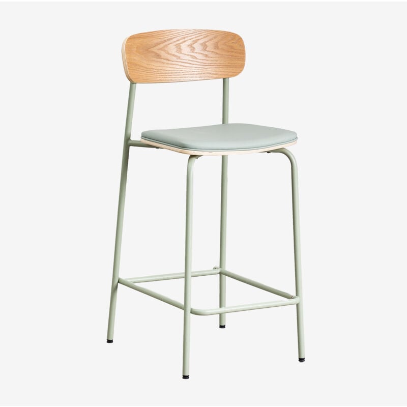 foto del prodotto sgabello alto impilabile wilpier 65cm in ferro e legno sklum