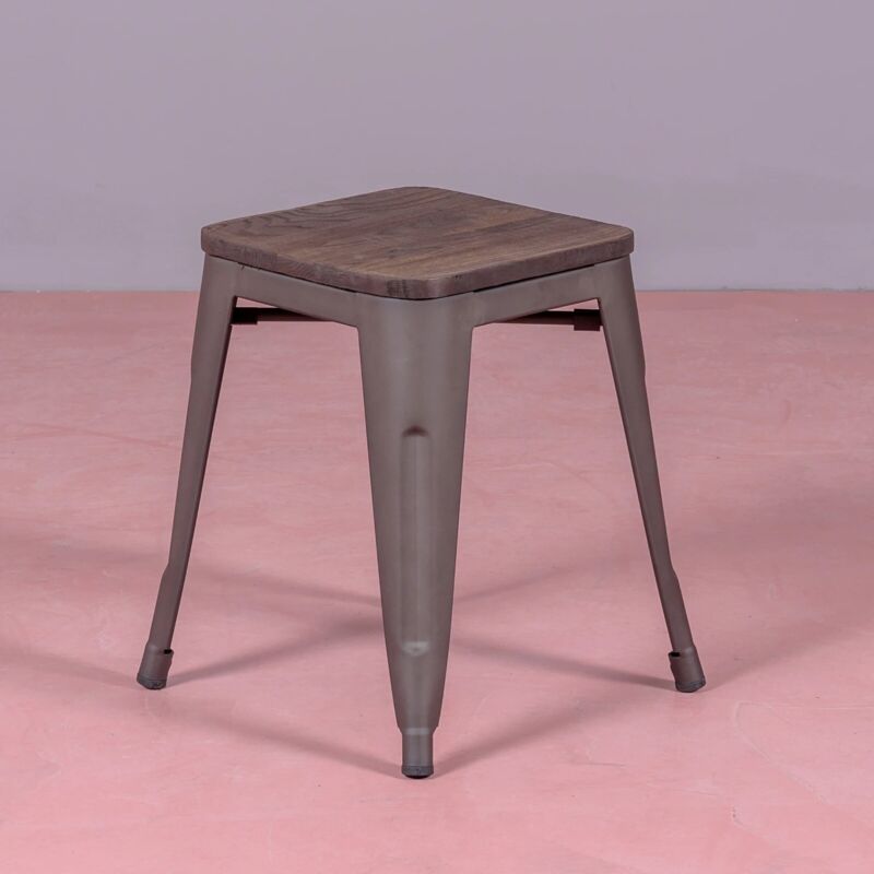 foto del prodotto sgabello basso industriale bistro antique nest dream