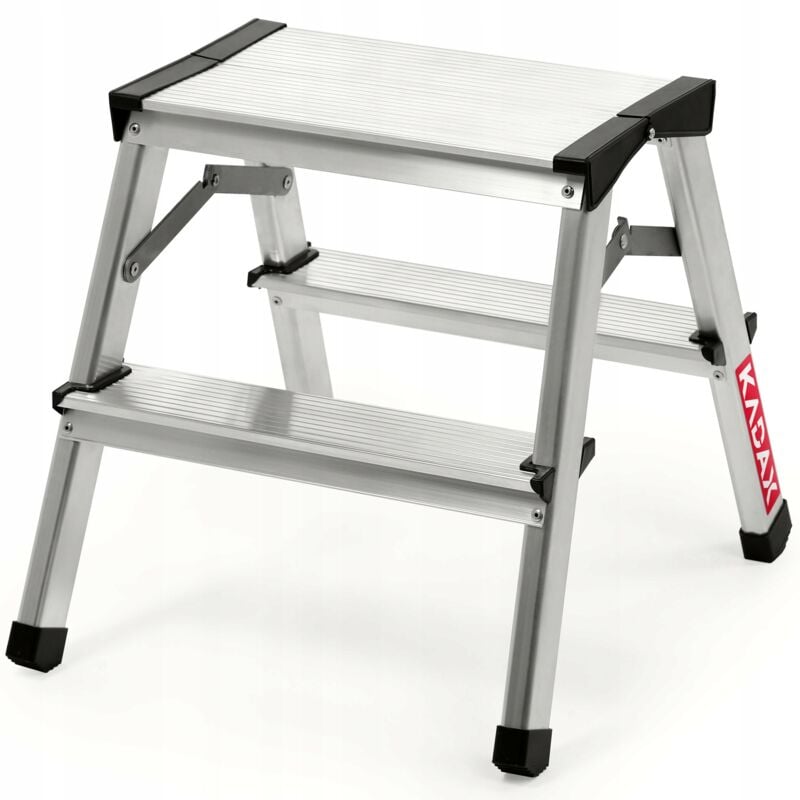 foto del prodotto sgabello con gradino in alluminio kadax con gradini antiscivolo e design pieghevole per riporlo e trasportarlo facilmente, scala leggera 2 gradini 
