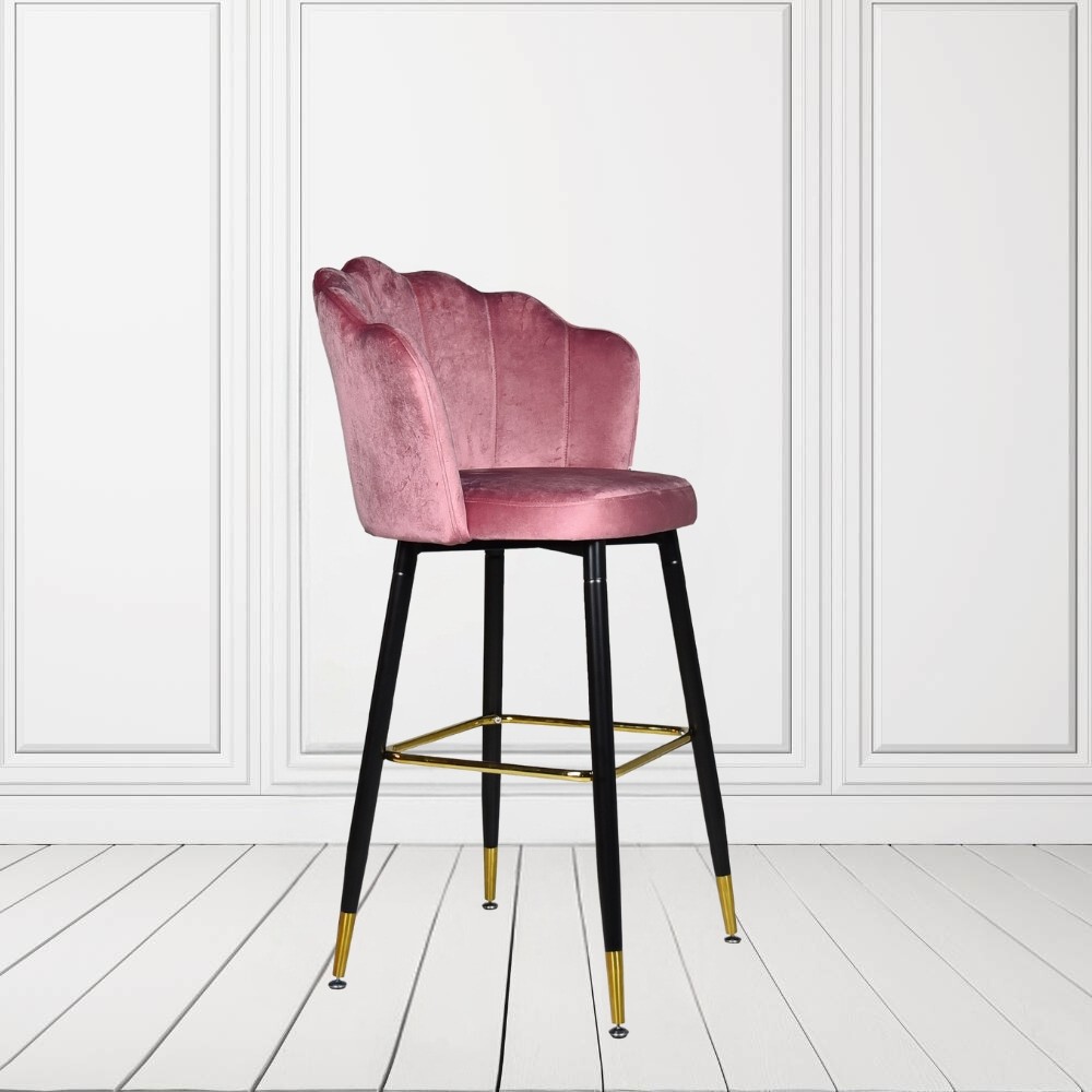 foto del prodotto sgabello estro in velluto rosa con terminali dorati