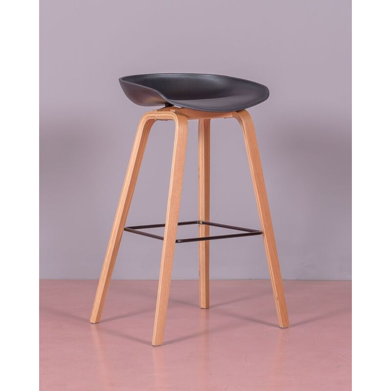 foto del prodotto sgabello nordico daxer nero nest dream