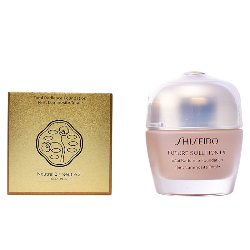 foto del prodotto shiseido - future solution lx total radiance foundation spf15 - fondotinta n2 neutral 2